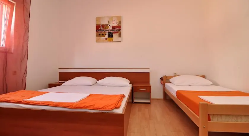 Apartments Amico Zadar 0*,